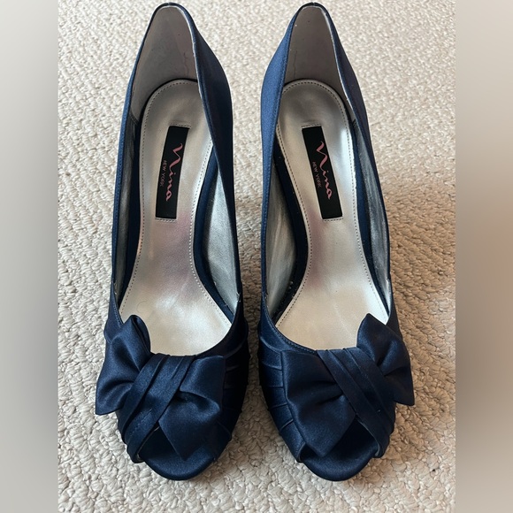 Nina ‘Forbes’ Navy Peep Toe Heels - Size 8.5 - Picture 2 of 7